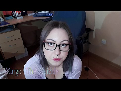 ❤️ Ragazza sexy con gli occhiali succhia il dildo profondamente sulla macchina fotografica ☑ Porno vkal it.mkdou33miass.ru ❤️